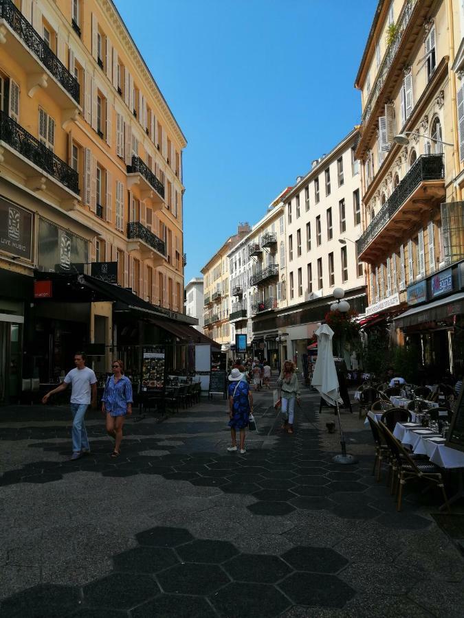 Apartment Carre Dor, Zone Pietonne, Studio Renove Au Calme Nice