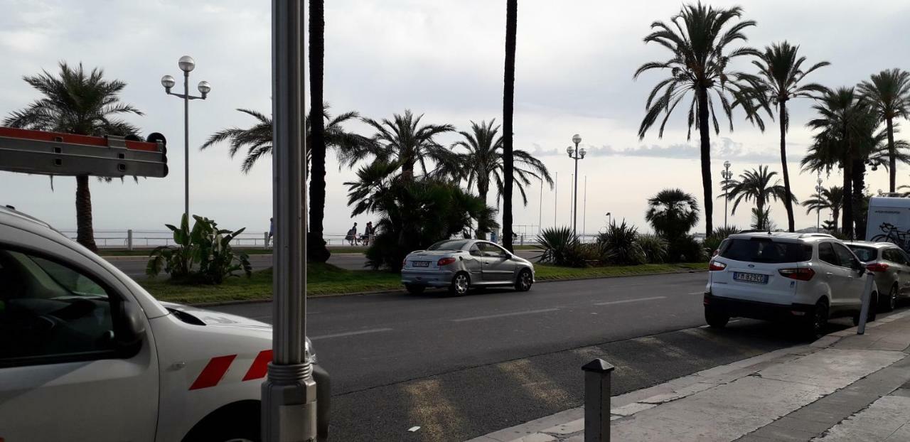 Promenade Des Anglais Petit Studio Au Calme Apartment *