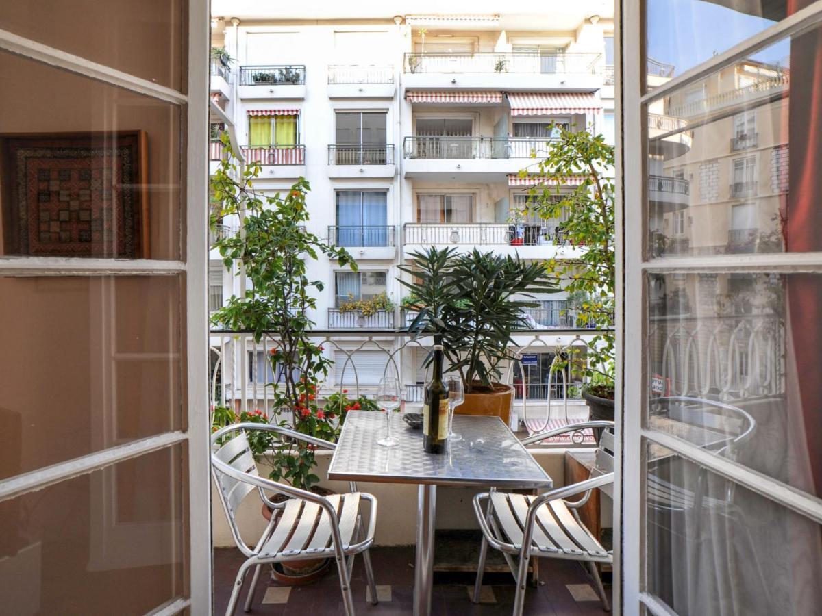 Appartement Studio Le Suez By Interhome