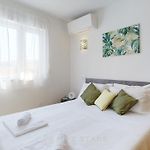 Zhara Suite Five Stars Holiday House - Generale