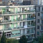 Centre, deux pièces, calme, terrasse plein sud
