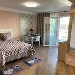Studio With Swimming Pool 60 Meters Near The Beach