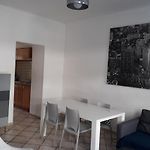 Spacious Appartment Wifi Next To The Port