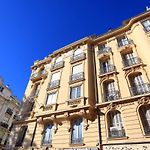 Lux Negresco