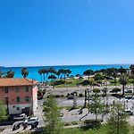 Nice: Bel Appartement Vue Mer avec Grande Terrasse