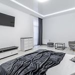Nice And Comfortable Place In Nice