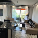 Beautiful Apt - 10Mn Walk From Beach