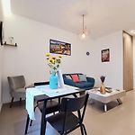 Le Petit Balcon By Booking Guys