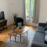 Nice Grand appartement face jardin