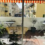 John Homestay Room In Nice