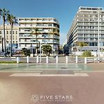Grand Suite Promenade Five Stars Holiday House