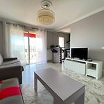 Stylish Modern Beach Studio