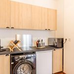 L13 Staywiz Us - Central Flat 5Mins Walk To Beach Ac Balcon Wifi