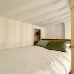 Cosy Cocoon - 2 To 4 Travelers.