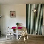 Bright Studio With Balcony At The Foot Of The Sea