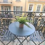 Central Nice 3 Bed Modern Flat Close To The Beach