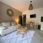 Cosy 2 Pieces, Jardin Privatif Et Piscine Fabron
