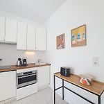 Nestor&Jeeves - Studio Riviera - Central - Very Close Sea