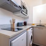 Charming City Center Studio 104