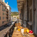 Magnifique 2P avec vue sur le port de Nice