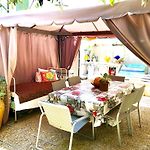 appartement dans maison de ville avec jardin