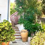 appartement dans maison de ville avec jardin