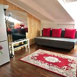Apt 2-3 pces dans le Carre d Or a 290 m des plages