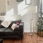 Superbe Appartement De 105 M2, Hyper Centre Avec Terrasse, Parking, A 5 Min De La Mer