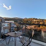 Studio calme avec vue dégagée