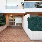 L11 Staywiz us -Claire Fontaine Sea view 2 BDR AC Parking swiming pool