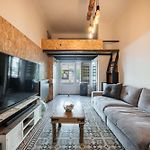 Le Loft - Un Voyage Urbain au Coeur de la Ville