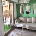 2 pièces au calme avec terrasse et climatisation