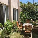 Nice, Studio Dans Villa Dans Un Ecrin De Nature