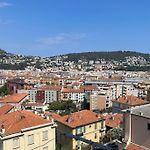 Grand Studio Avec Vue, Ac, Calme Proche Ville