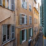 2 Bdr With Independent Studio - Old Town