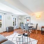 2 Bdr Panoramic View On Gardens