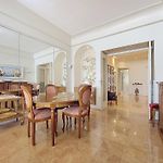 Nestor&Jeeves - Horizon Promenade - Central - Sea Front