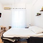 - - Superbe Studio avec Balcon - Nice Centre - -