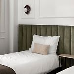 Designer Top Floor Peaceful Elevator Fiber Wifi, Balcony