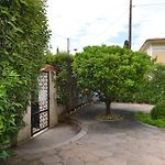 Ancienne Annonce Parc Louisa - Appartement D\'Epoque Avec Jardin Et Parking 4 Personnes