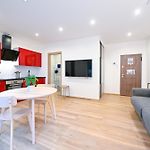 Beau studio cozy centre ville et plages avec terrasse n3