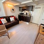 Tranquil Studio With Mezzanine In Carre Dor