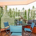 Bel Appartement Port De Nice Avec Terrasse, Parking
