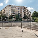 Elegant Condo With Balconies In The Heart Of Nice