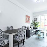 Beautiful & Spacious 2 Bed Apt Near Nice Center