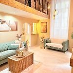 Spacious Loft, Duplex, Old Town, 3 Bedrooms - Easy Check-In