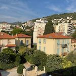Lympia - One Bedroom Apartment Near The Port