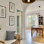 Nice Sea View 2 Bedroom Apartment