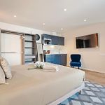 Elegant Jacuzzi Loft In Central Massena