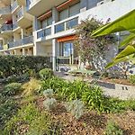 Cosy Sea Front Garden Nice